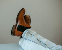 Deze chelsea boot met dikke zool overheerst dit najaar